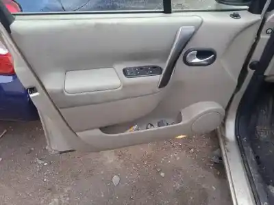Здавання транспортного засобу renault scénic ii (jm0/1_) 2.0 (jm05, jm0u, jm1n, jm1u, jm2v) року 2006 потужний 