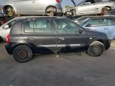 Здавання транспортного засобу renault clio ii fase ii (b/cb0) d4f722 року 2001 потужний 