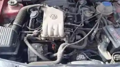 Veículo de Sucata volkswagen golf iii berlina (1h1) aek do ano 1991 alimentado 