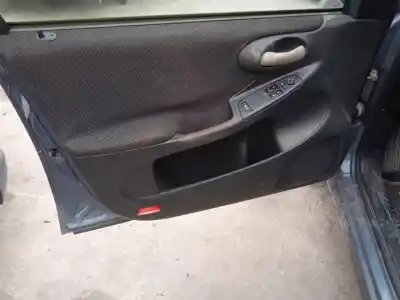 Здавання транспортного засобу fiat stilo multi wagon (192) 192a1000.937a7000 року 2003 потужний 