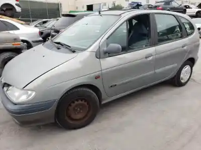 Здавання транспортного засобу renault megane i scenic (ja0) f3r року 1996 потужний 