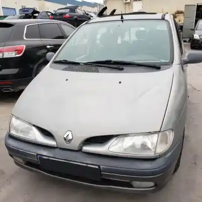 Здавання транспортного засобу renault megane i scenic (ja0) f3r року 1996 потужний 