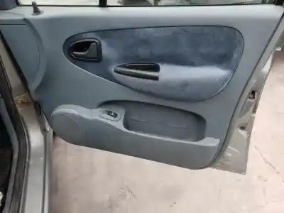 Здавання транспортного засобу renault megane i scenic (ja0) f3r року 1996 потужний 