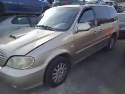 Veículo de Sucata kia carnival ii j3 do ano 2001 alimentado 