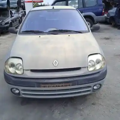 Scrapping Vehicle renault clio ii fase i (b/cbo) d7f of the year 2000 powered 