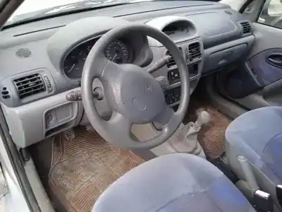 Scrapping Vehicle renault clio ii fase i (b/cbo) d7f of the year 2000 powered 