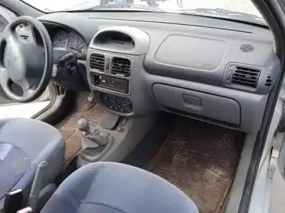 Scrapping Vehicle renault clio ii fase i (b/cbo) d7f of the year 2000 powered 