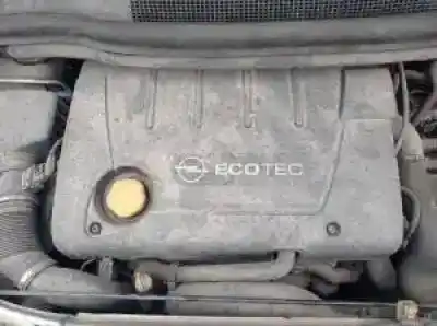 Veicolo di demolizione opel zafira b d-z19dt dell'anno 2005 alimentato 