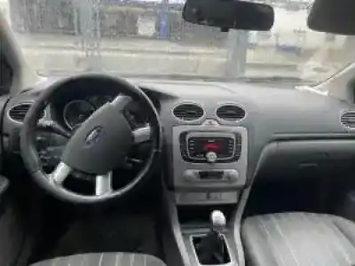 Véhicule à la ferraille ford focus lim. (cb4) g8da. g8db. g8dd. g8de. g8df de l'année 2007 alimenté 