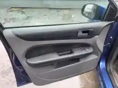 Véhicule à la ferraille ford focus lim. (cb4) g8da. g8db. g8dd. g8de. g8df de l'année 2007 alimenté 