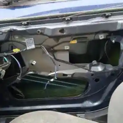 Veículo de Sucata bmw serie 3 touring (e46) m54b25 do ano 2000 alimentado 