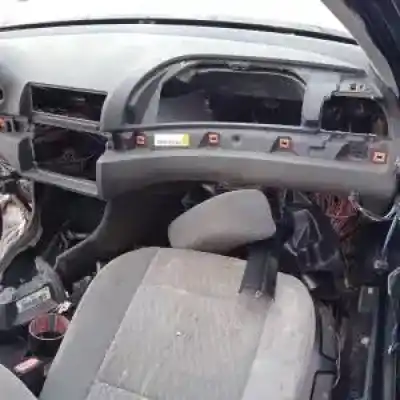 Veículo de Sucata bmw serie 3 touring (e46) m54b25 do ano 2000 alimentado 