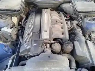 Veicolo di demolizione bmw serie 5 berlina (e39) m52b28 dell'anno 1995 alimentato 