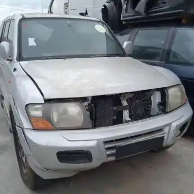 Scrapping Vehicle MITSUBISHI MONTERO (V60/V70) D-4M41 of the year 2000 powered 