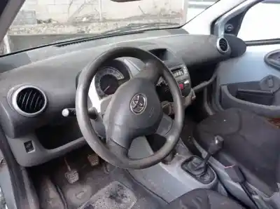 Sloopvoertuig toyota aygo (kgb/wnb) g 1kr van het jaar 2005 aangedreven 