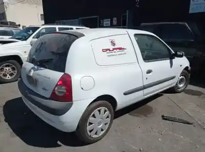 Sloopvoertuig renault clio ii fase i (b/cbo) f8q632 van het jaar 1998 aangedreven 