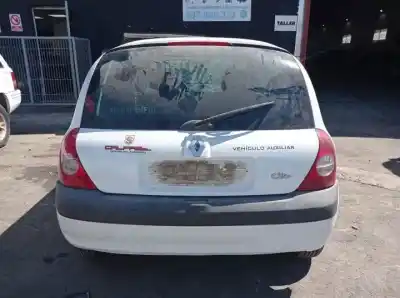 Sloopvoertuig renault clio ii fase i (b/cbo) f8q632 van het jaar 1998 aangedreven 
