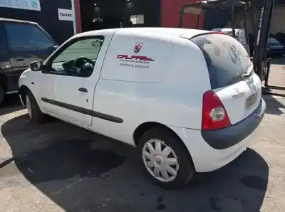 Sloopvoertuig renault clio ii fase i (b/cbo) f8q632 van het jaar 1998 aangedreven 