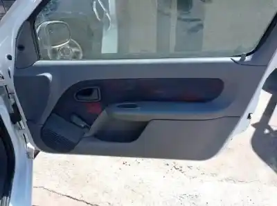 Sloopvoertuig renault clio ii fase i (b/cbo) f8q632 van het jaar 1998 aangedreven 