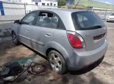 Vehicul casat kia rio (jb) g4ee al anului 2007 alimentat 