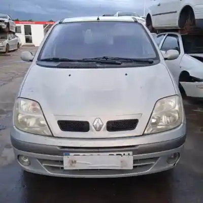Здавання транспортного засобу renault scenic (ja..) f9q732 року 2001 потужний 