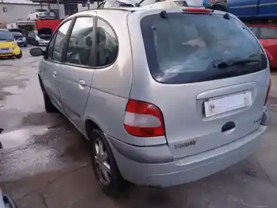 Здавання транспортного засобу renault scenic (ja..) f9q732 року 2001 потужний 
