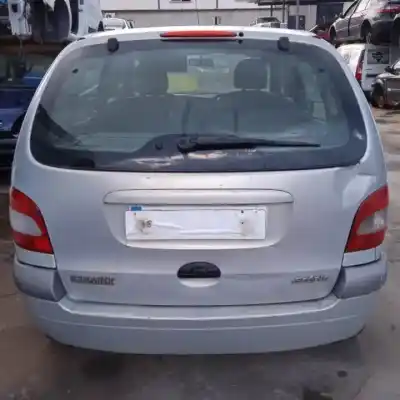 Здавання транспортного засобу renault scenic (ja..) f9q732 року 2001 потужний 