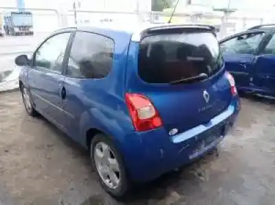 Veicolo di demolizione renault twingo ii d4f772 dell'anno 2007 alimentato 