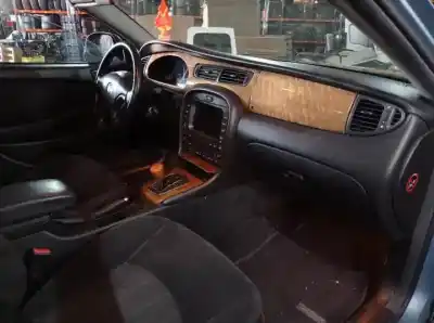 Здавання транспортного засобу jaguar x-type i (x400) 2.5 v6 a las 4 ruedas року 2001 потужний 