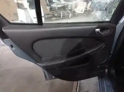 Здавання транспортного засобу jaguar x-type i (x400) 2.5 v6 a las 4 ruedas року 2001 потужний 