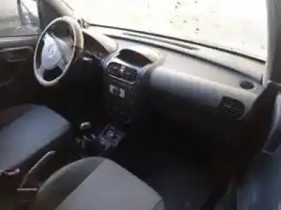 Vehicul casat opel combo y13dt al anului 2004 alimentat 