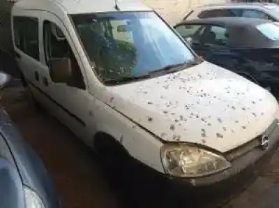 Vehicul casat opel combo y13dt al anului 2004 alimentat 
