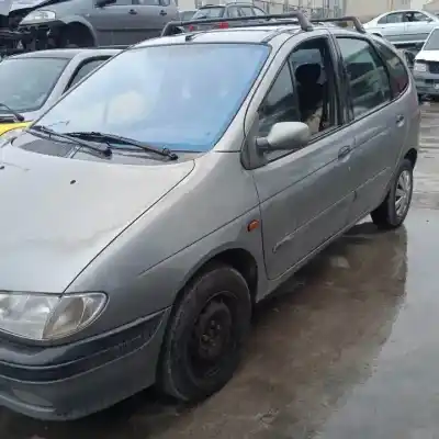 Здавання транспортного засобу renault megane i scenic (ja0) f9q734 року 1997 потужний 