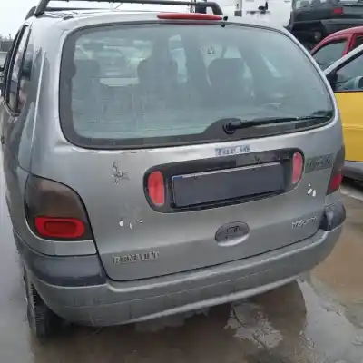 Здавання транспортного засобу renault megane i scenic (ja0) f9q734 року 1997 потужний 