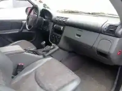 Veículo de Sucata mercedes-benz clase m (w163) m112942 do ano 1997 alimentado 