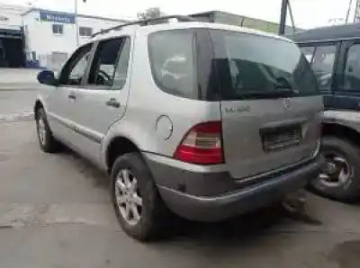 Veículo de Sucata mercedes-benz clase m (w163) m112942 do ano 1997 alimentado 