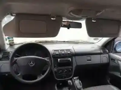 Veículo de Sucata mercedes-benz clase m (w163) m112942 do ano 1997 alimentado 