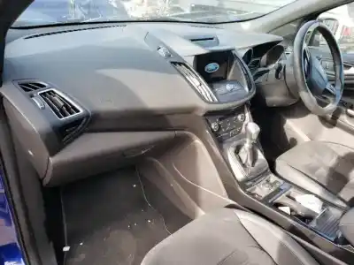 Здавання транспортного засобу ford kuga (cbs) xwmb року 2016 потужний 