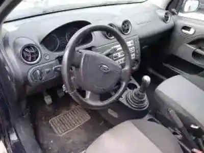 Veículo de Sucata ford fiesta (cbk) g-a9ja do ano 2001 alimentado 