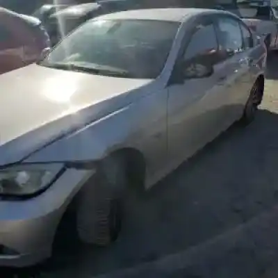 Veículo de Sucata bmw serie 3 berlina (e90) 204d4 do ano 2005 alimentado 