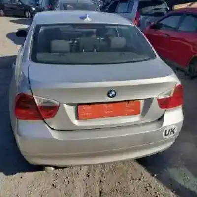 Veículo de Sucata bmw serie 3 berlina (e90) 204d4 do ano 2005 alimentado 