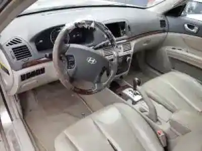 Scrapping Vehicle hyundai sonata (nf) d4ea-v of the year 2006 powered 