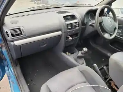 Здавання транспортного засобу renault clio ii fase ii (b/cb0) k9ka7 року 2002 потужний 