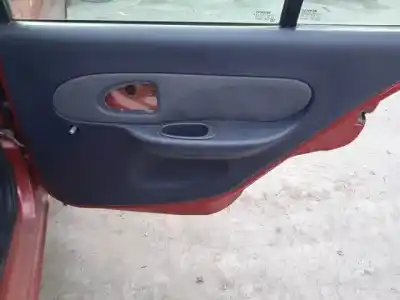 Здавання транспортного засобу renault clio ii fase ii (b/cb0) d7f726 року 2001 потужний 