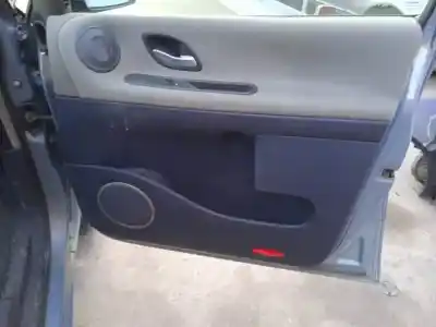 Здавання транспортного засобу renault espace iv (jk0) f4rv7 року 2002 потужний 