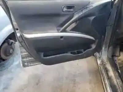 Sloopvoertuig toyota corolla verso (r1) 1zzfe van het jaar 2004 aangedreven 