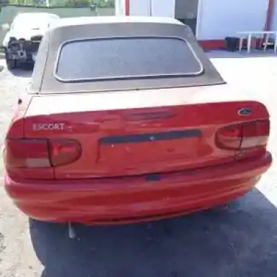 Veículo de Sucata ford escort cabrio l1e do ano 1995 alimentado 