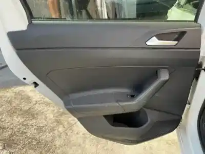 Veicolo di demolizione volkswagen polo (aw) dfna dell'anno 2017 alimentato 