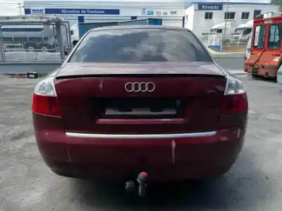 Veículo de Sucata audi a4 berlina (8e) bfc do ano 2002 alimentado 