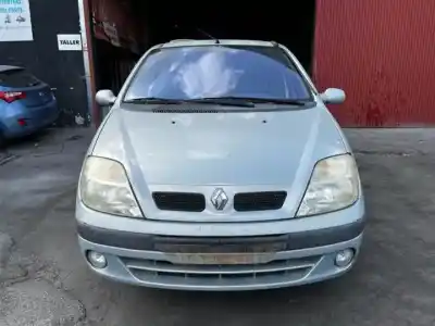 Scrapping Vehicle renault scenic (ja..) f4r740 of the year 2000 powered 